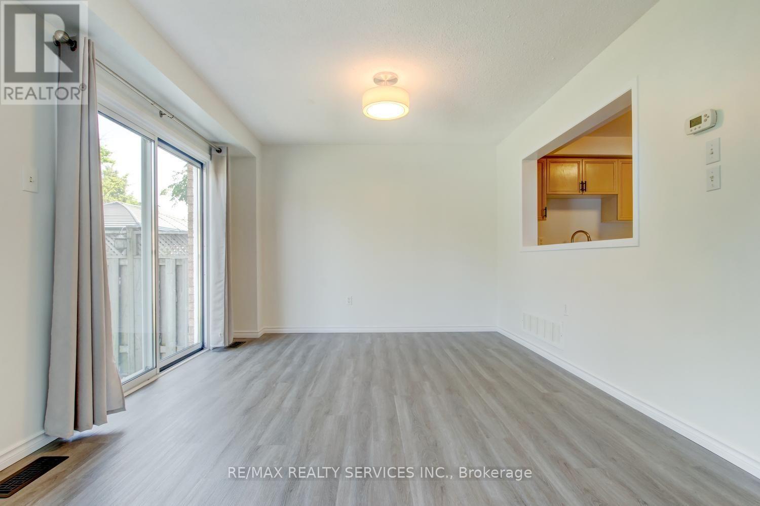 63 Herkes Drive, Brampton, Ontario  L6Y 5B2 - Photo 14 - W13669838