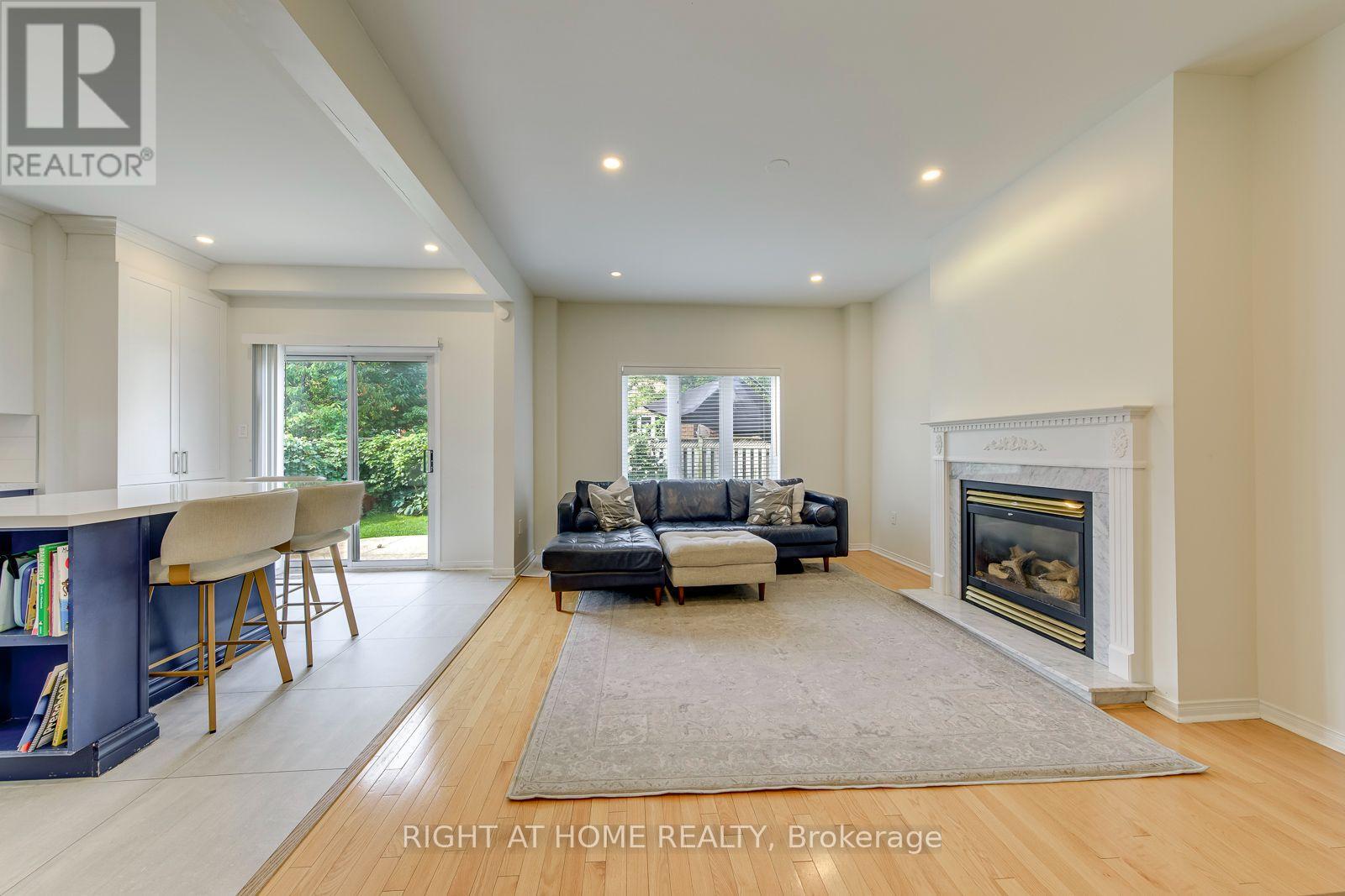 2244 Overfield Road, Oakville, Ontario  L6M 3S8 - Photo 10 - W13669846