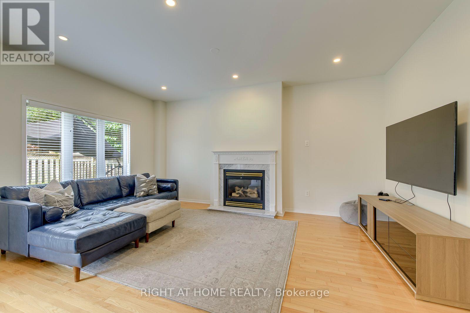 2244 Overfield Road, Oakville, Ontario  L6M 3S8 - Photo 11 - W13669846