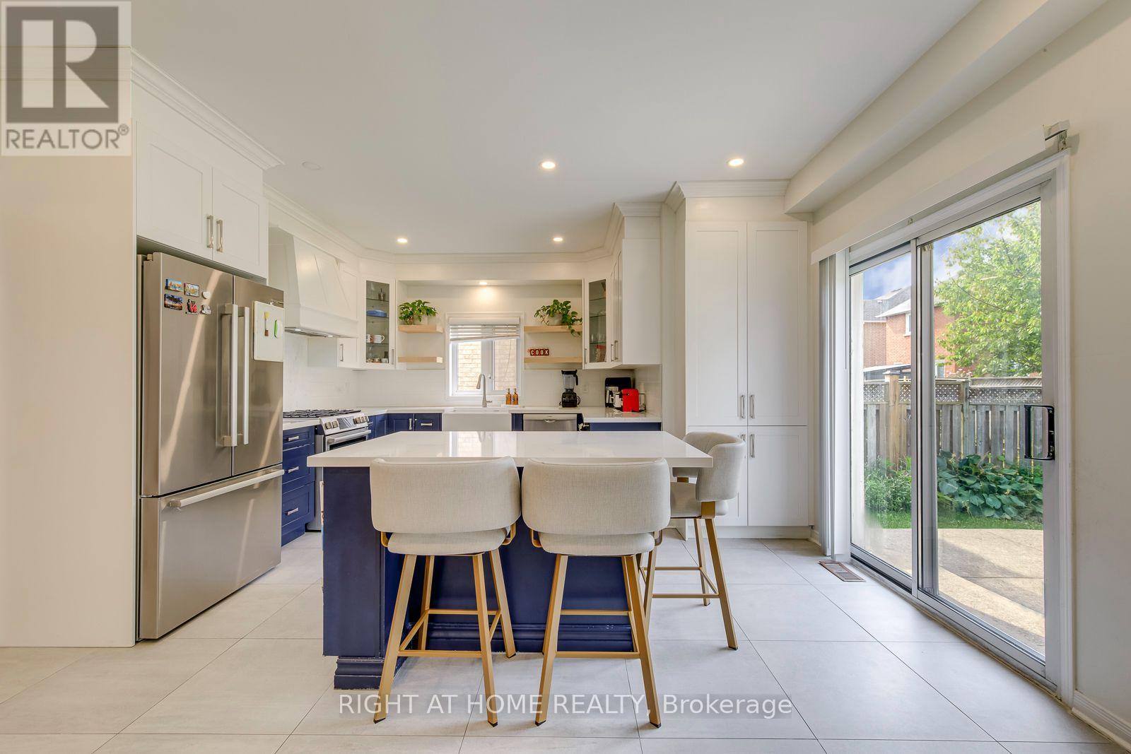 2244 Overfield Road, Oakville, Ontario  L6M 3S8 - Photo 12 - W13669846