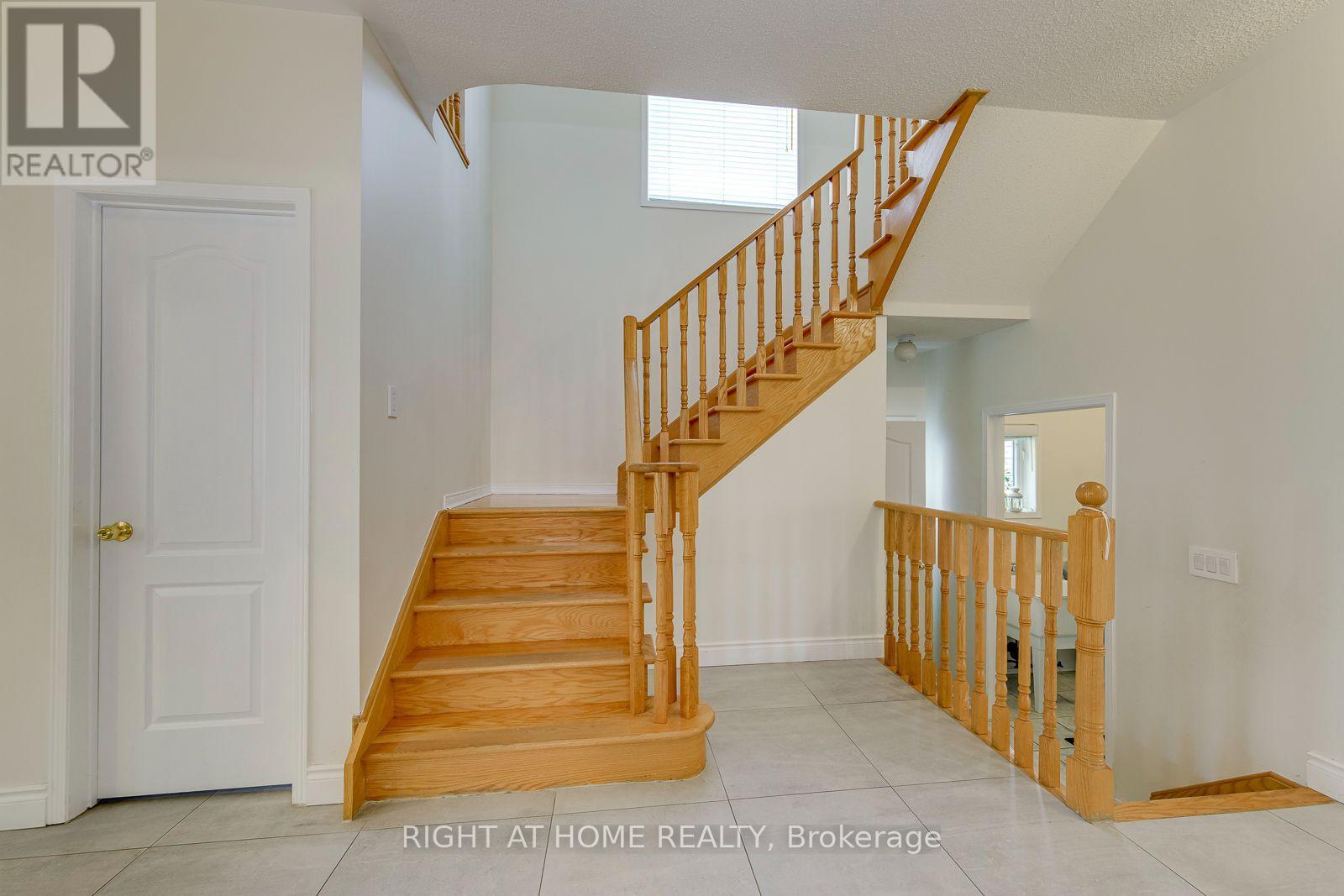 2244 Overfield Road, Oakville, Ontario  L6M 3S8 - Photo 18 - W13669846