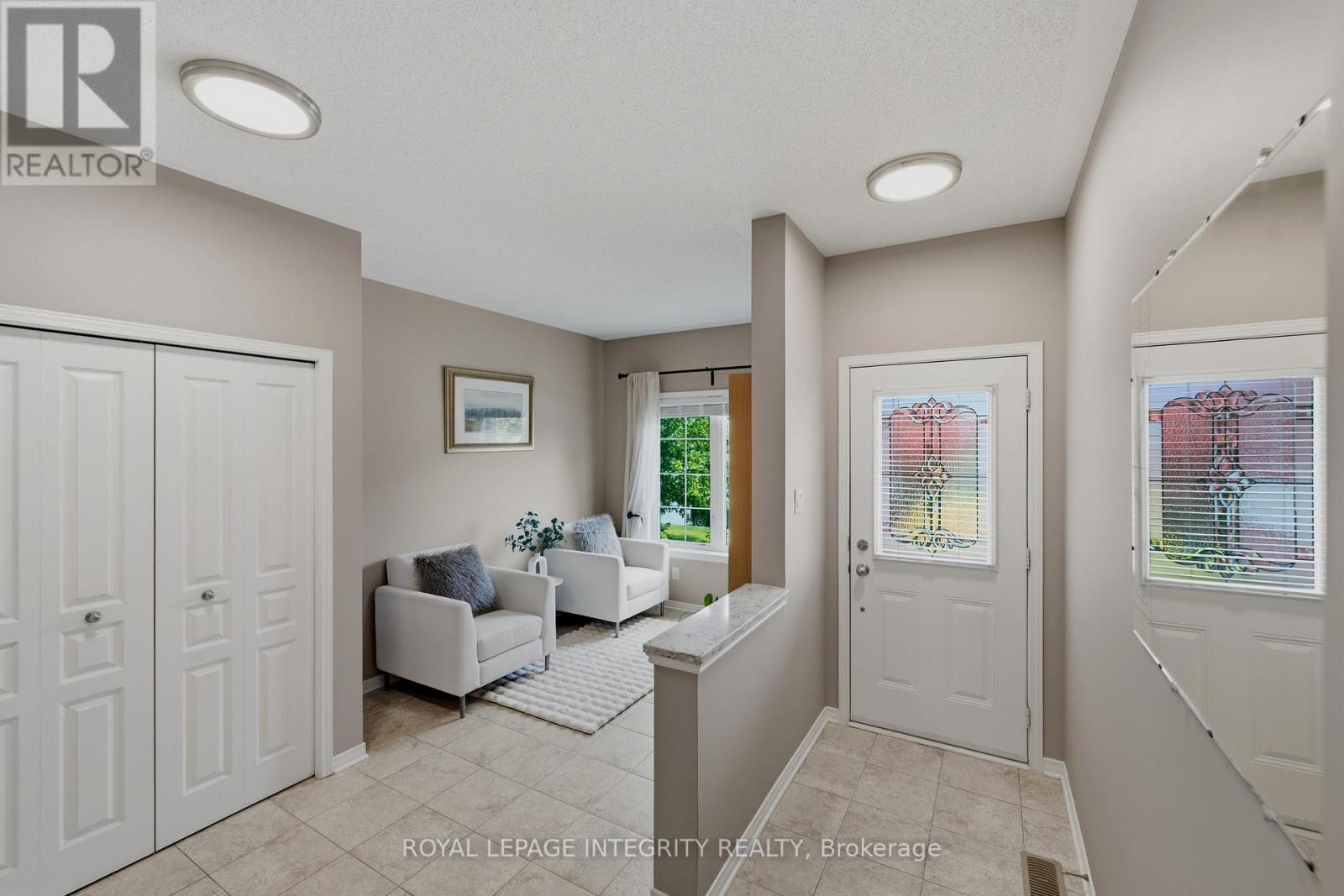 355 Celtic Ridge Crescent, Ottawa, Ontario  K2W 0B6 - Photo 5 - X13606452