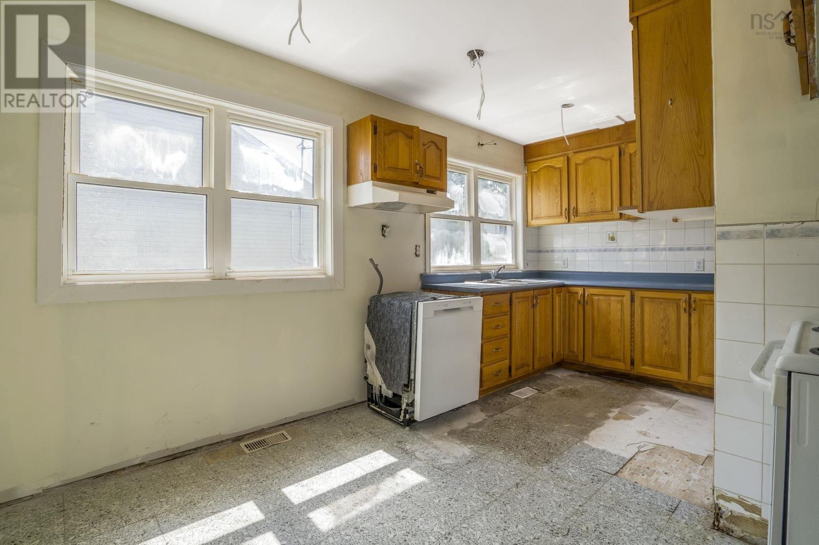 60 Thornhill Drive, Spryfield, Nova Scotia  B3R 2B4 - Photo 20 - 202620447