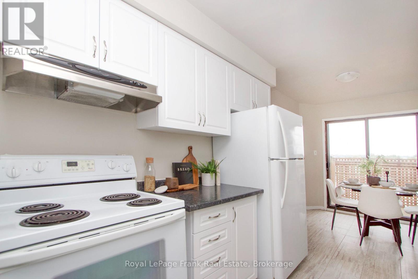 2131 Theoden Court, Pickering, Ontario  L1X 1Z9 - Photo 12 - E13669860