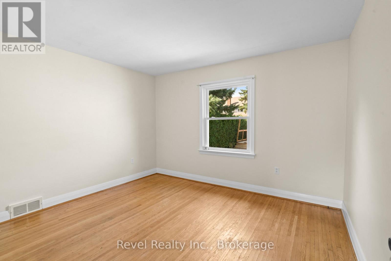 51 Cobbledick Street, Clarington, Ontario  L1B 1L9 - Photo 15 - E13669900