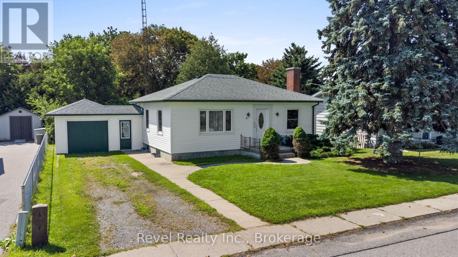 51 Cobbledick Street, Clarington, Ontario  L1B 1L9 - Photo 2 - E13669900