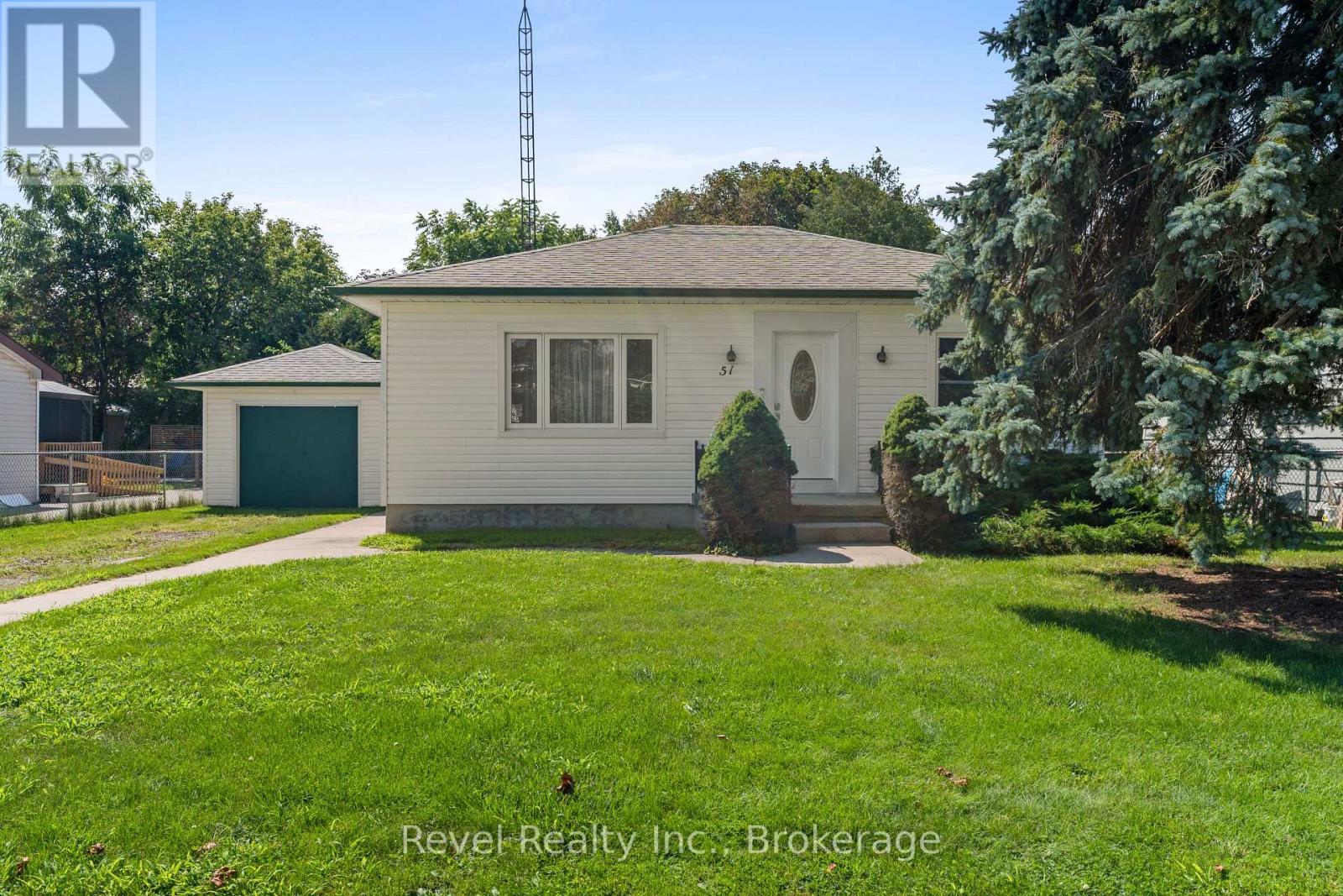 51 Cobbledick Street, Clarington, Ontario  L1B 1L9 - Photo 34 - E13669900