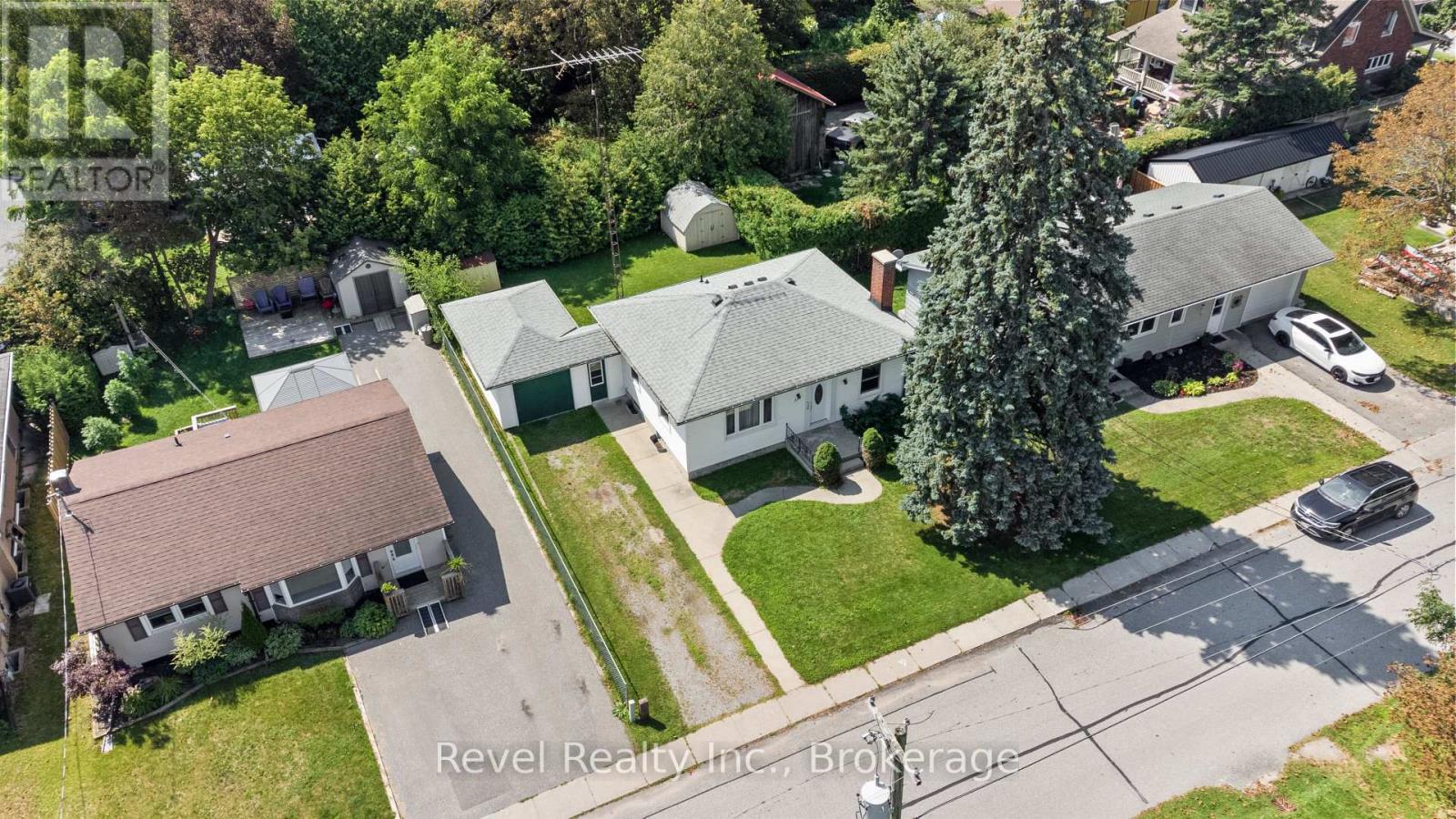 51 Cobbledick Street, Clarington, Ontario  L1B 1L9 - Photo 4 - E13669900