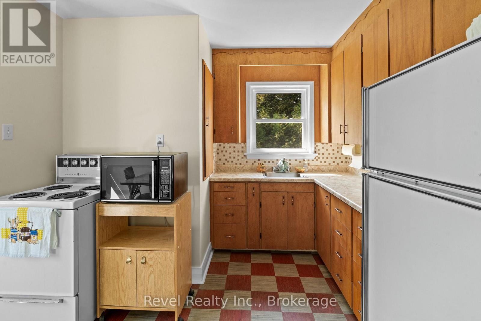 51 Cobbledick Street, Clarington, Ontario  L1B 1L9 - Photo 9 - E13669900
