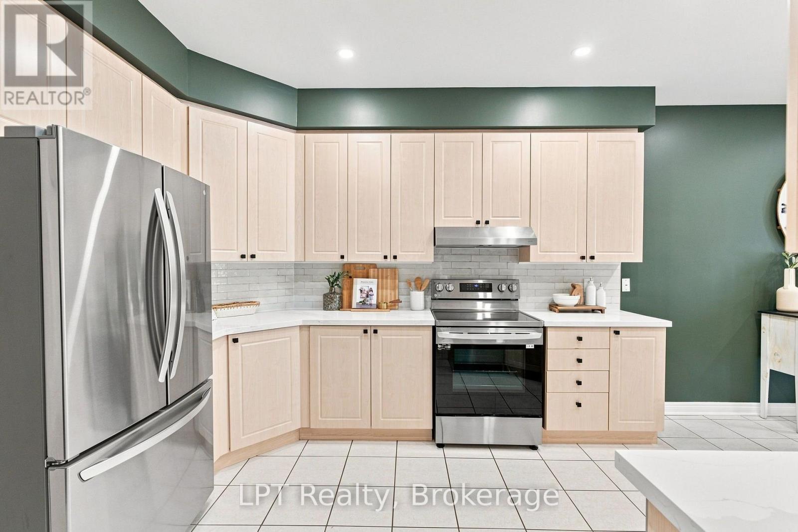 87 Darius Harns Drive, Whitby, Ontario  L1M 2G2 - Photo 7 - E13669978