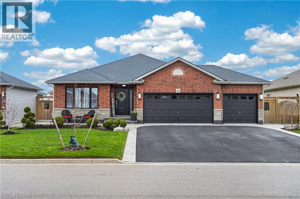 22 LINDA Crescent, Hagersville, Ontario