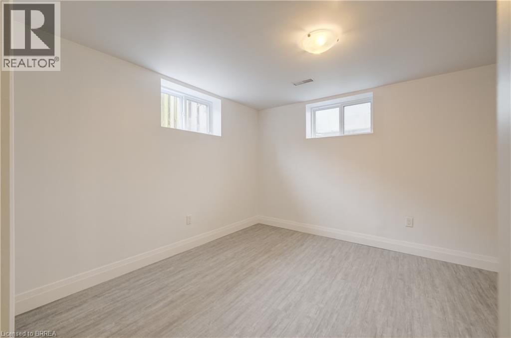 37 Glenwood Drive, Brantford, Ontario  N3S 3G5 - Photo 19 - 40827485