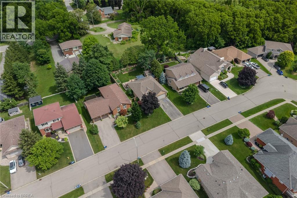 39 Russell Crescent, St. George, Ontario  N0E 1N0 - Photo 11 - 40843732