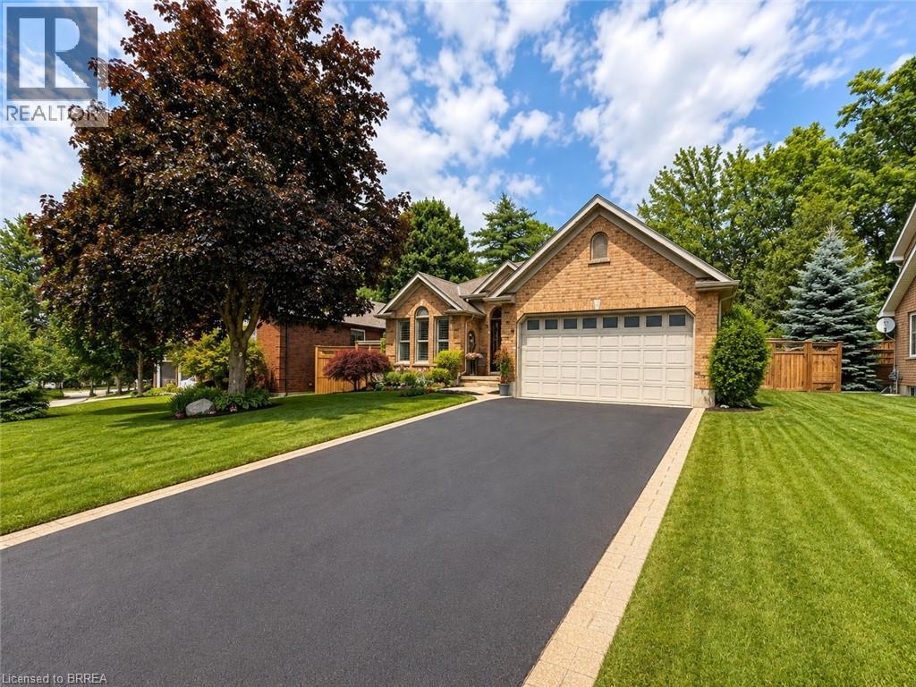 39 Russell Crescent, St. George, Ontario  N0E 1N0 - Photo 3 - 40843732
