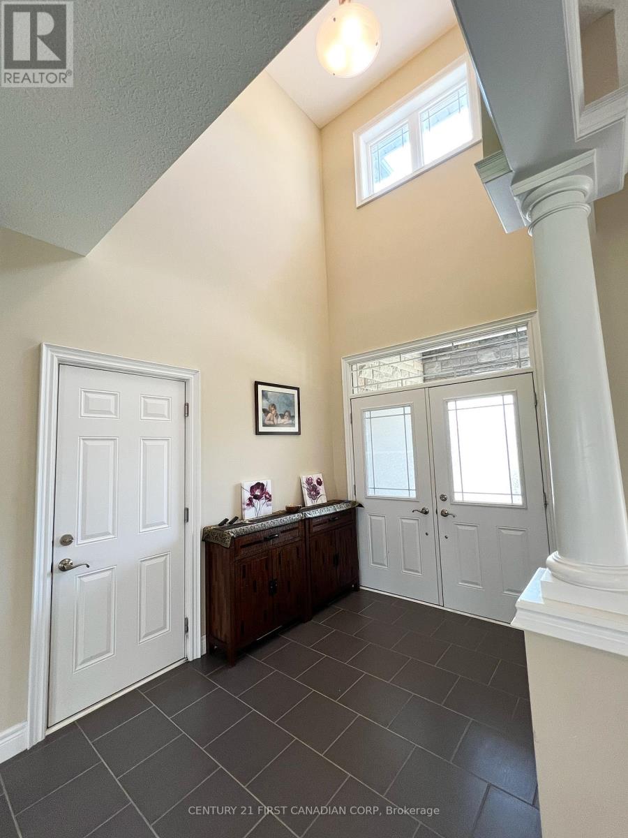 75 Bradwell Chase, London North, Ontario  N6G 0P3 - Photo 2 - X13669882