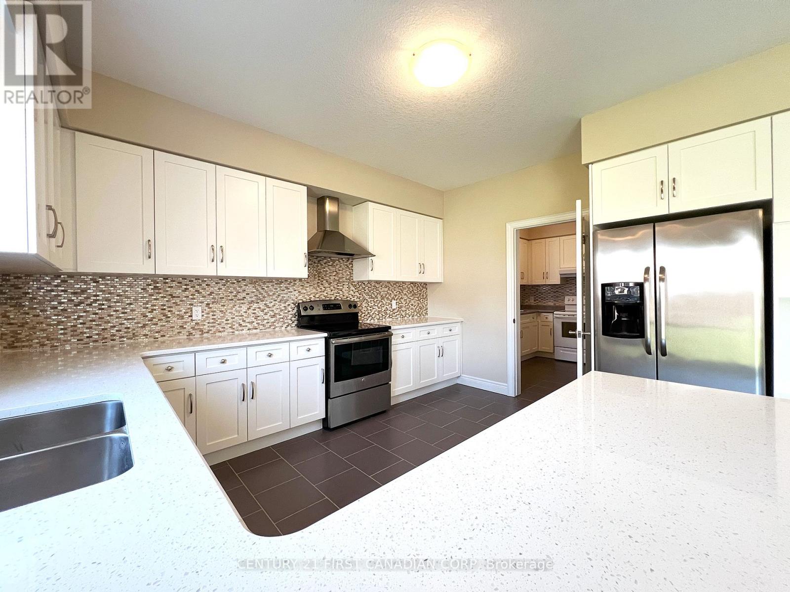 75 Bradwell Chase, London North, Ontario  N6G 0P3 - Photo 5 - X13669882