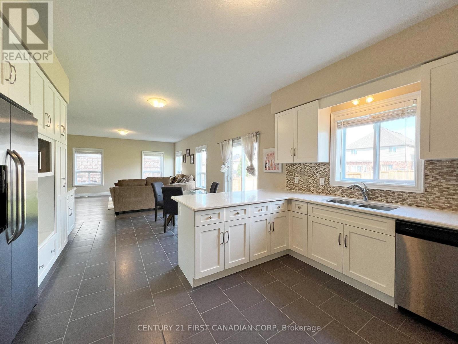 75 Bradwell Chase, London North, Ontario  N6G 0P3 - Photo 6 - X13669882
