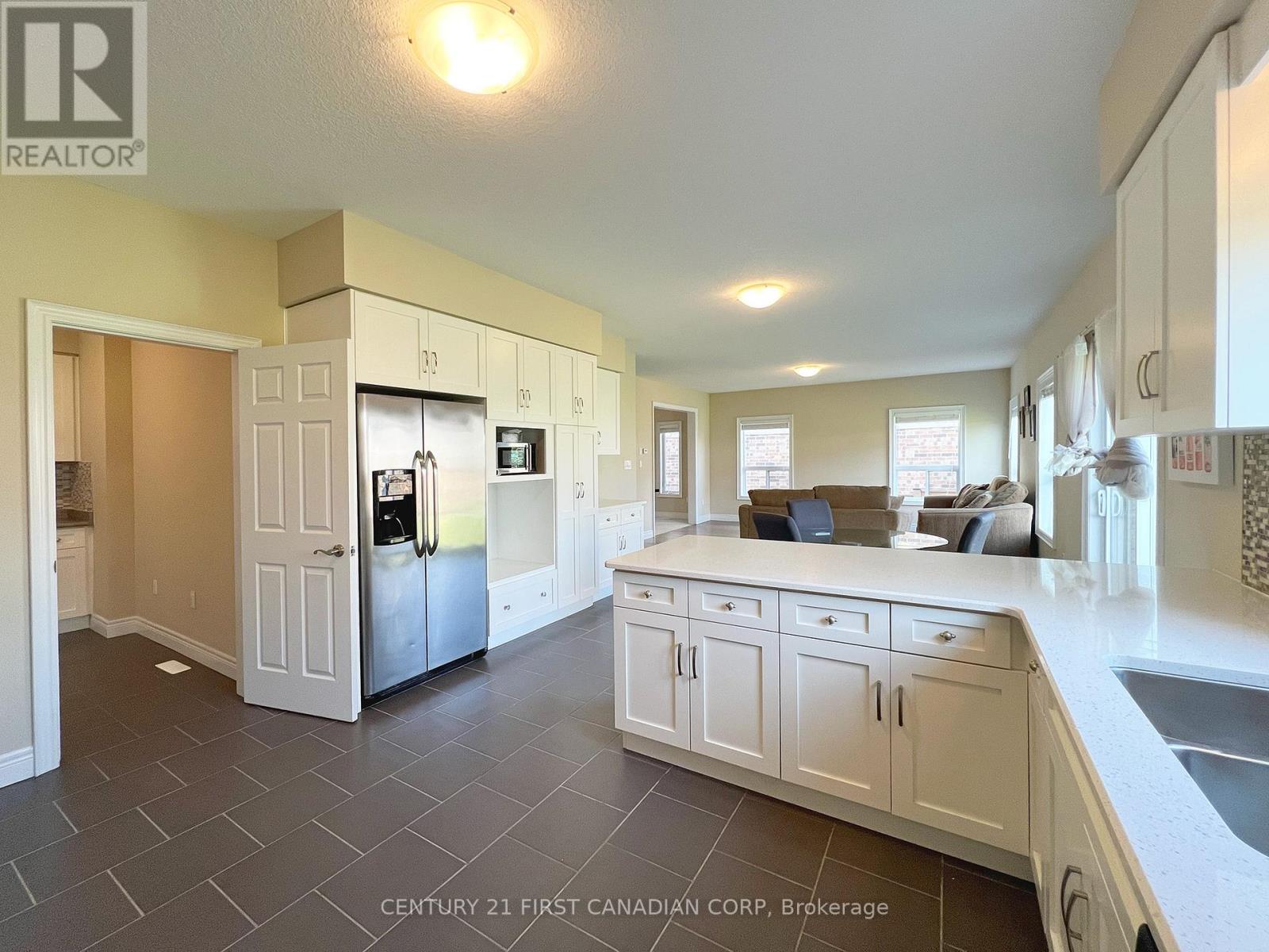 75 Bradwell Chase, London North, Ontario  N6G 0P3 - Photo 7 - X13669882