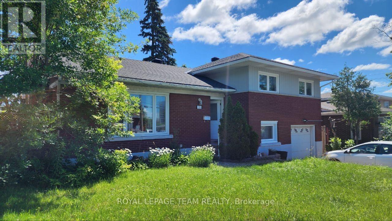 Upstrs - 1015 Pinecrest Road, Ottawa, Ontario K2B 6B6 - Photo 1 - X13669888