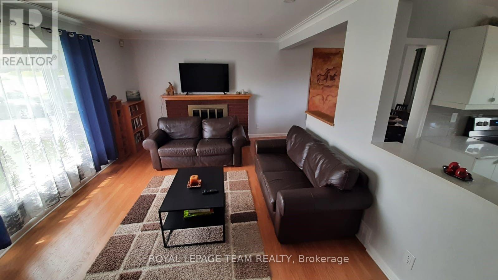 Upstrs - 1015 Pinecrest Road, Ottawa, Ontario K2B 6B6 - Photo 8 - X13669888