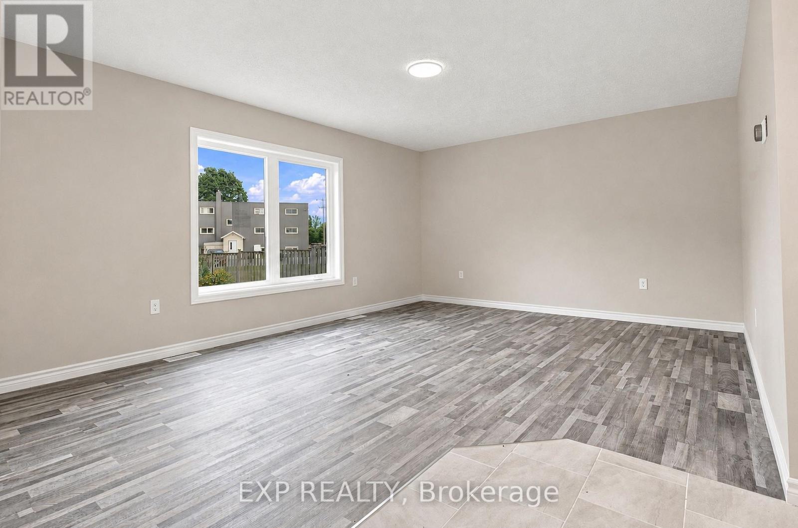 5 Vera Street, Haldimand (Nanticoke), Ontario N0A 1J0 - Photo 11 - X13669866