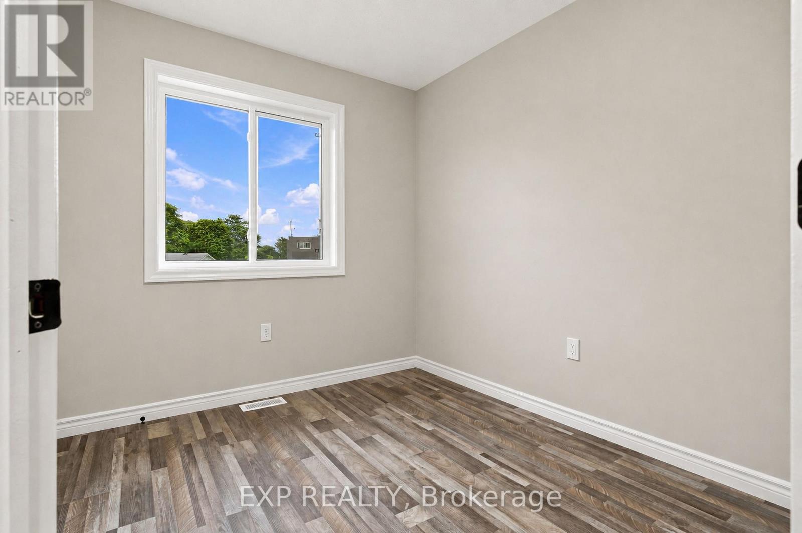 5 Vera Street, Haldimand (Nanticoke), Ontario N0A 1J0 - Photo 21 - X13669866