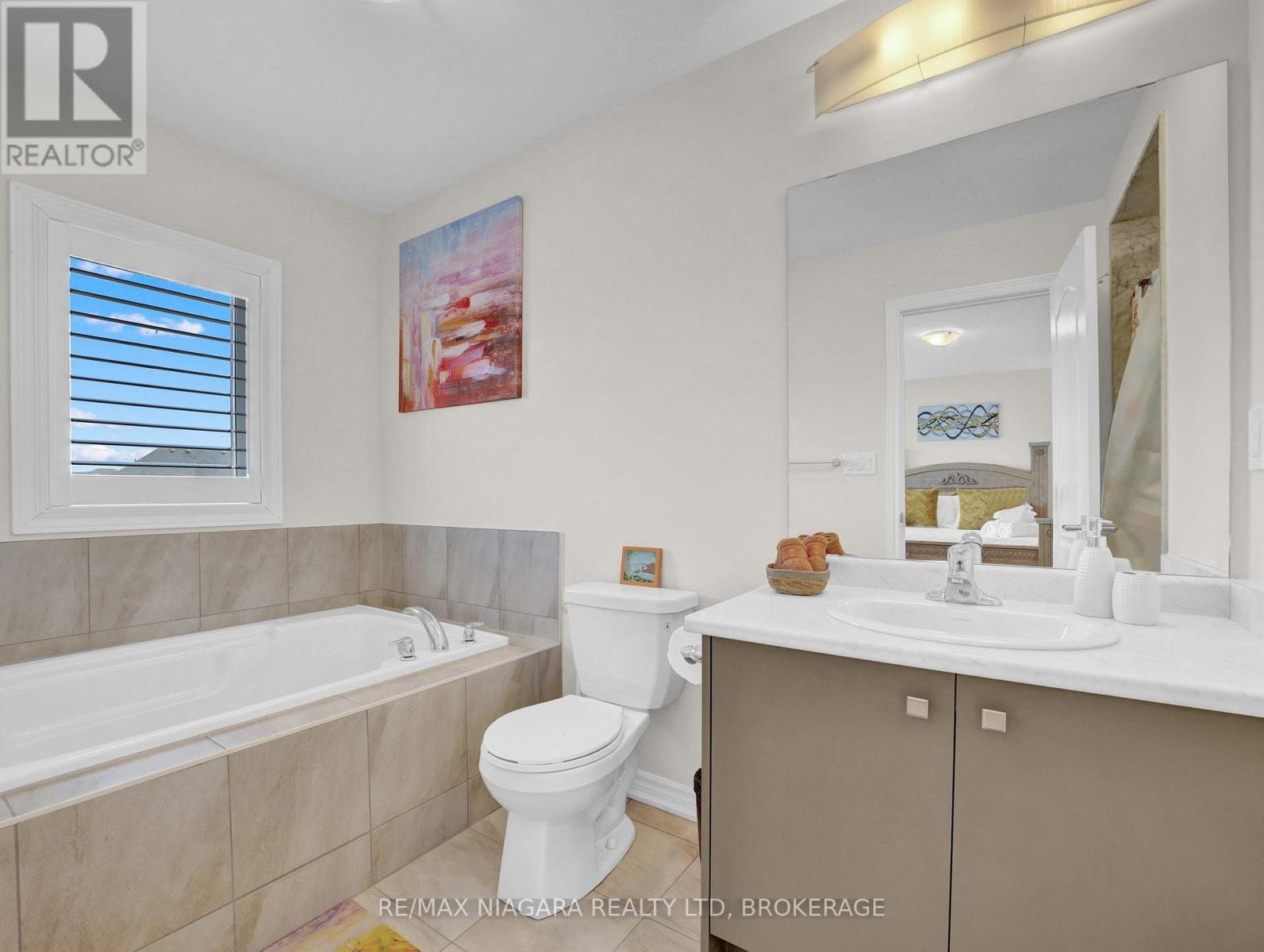 309 Vanilla Trail, Thorold, Ontario  L2E 6S4 - Photo 33 - X13669890