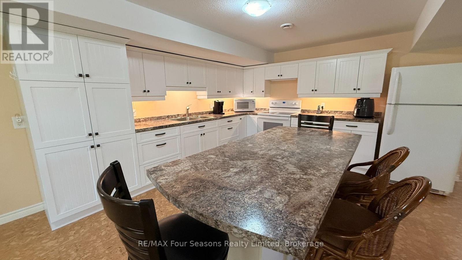 229 S Rankin Street, Saugeen Shores, Ontario  N0H 2L0 - Photo 35 - X13258430