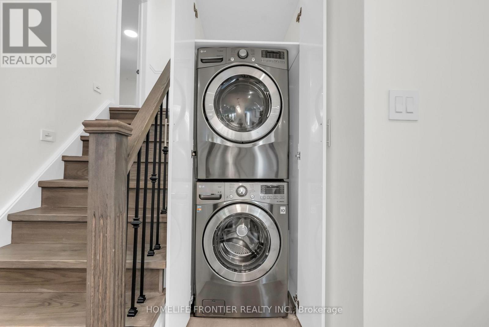 61 Sundial Crescent, Toronto, Ontario  M4A 2J7 - Photo 24 - C13669966