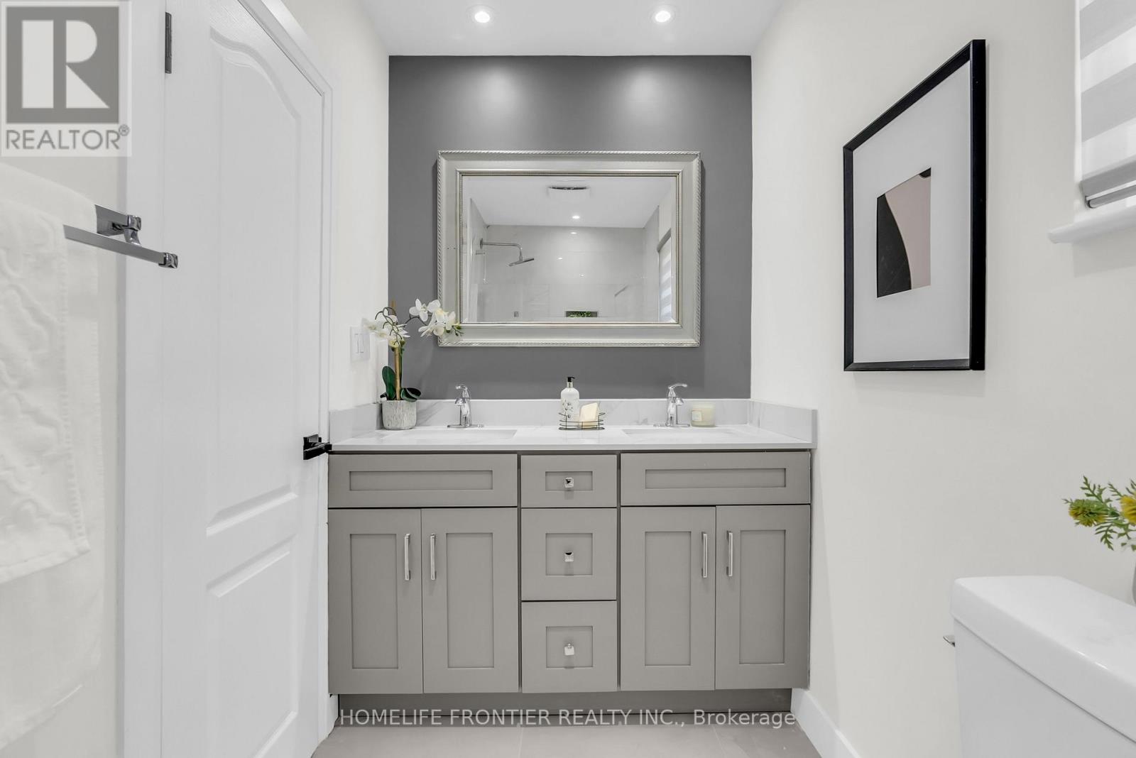61 Sundial Crescent, Toronto, Ontario  M4A 2J7 - Photo 32 - C13669966