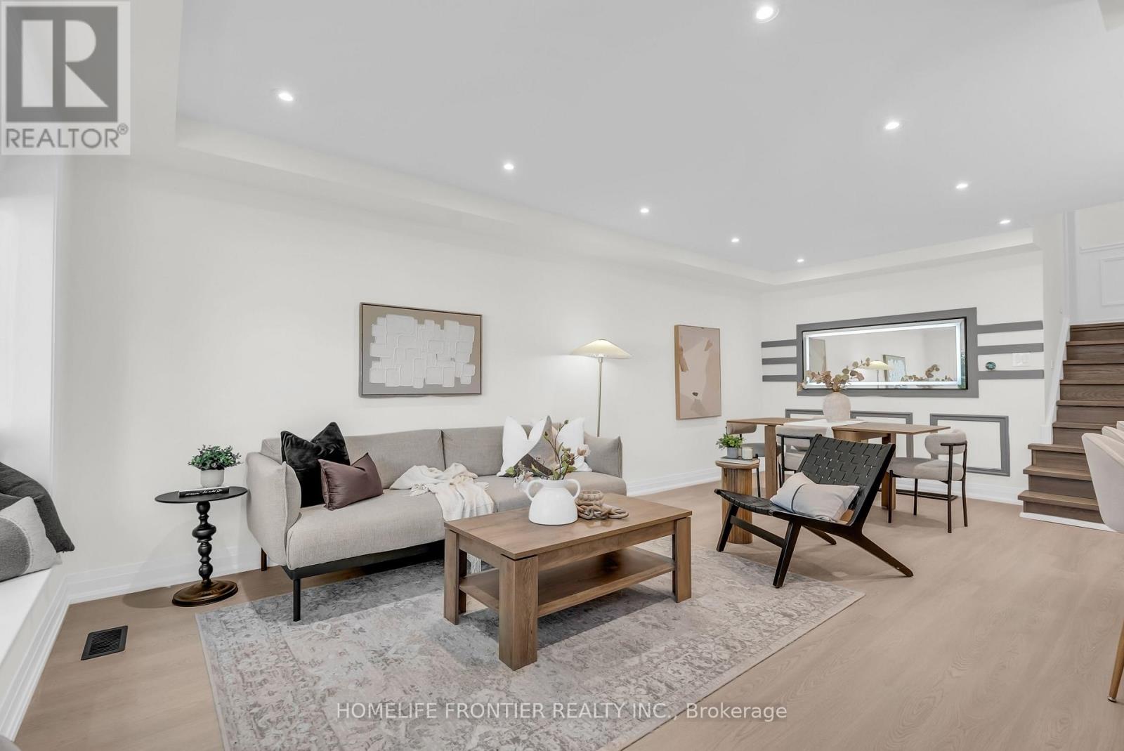 61 Sundial Crescent, Toronto, Ontario  M4A 2J7 - Photo 8 - C13669966