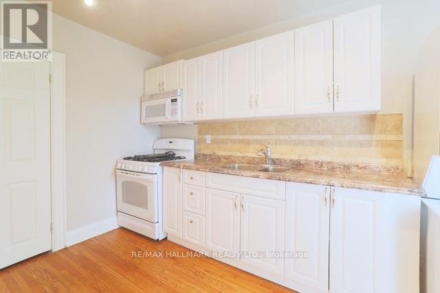 Upper - 1481 Queen Street E, Toronto, Ontario  M4L 1E2 - Photo 7 - E13669878