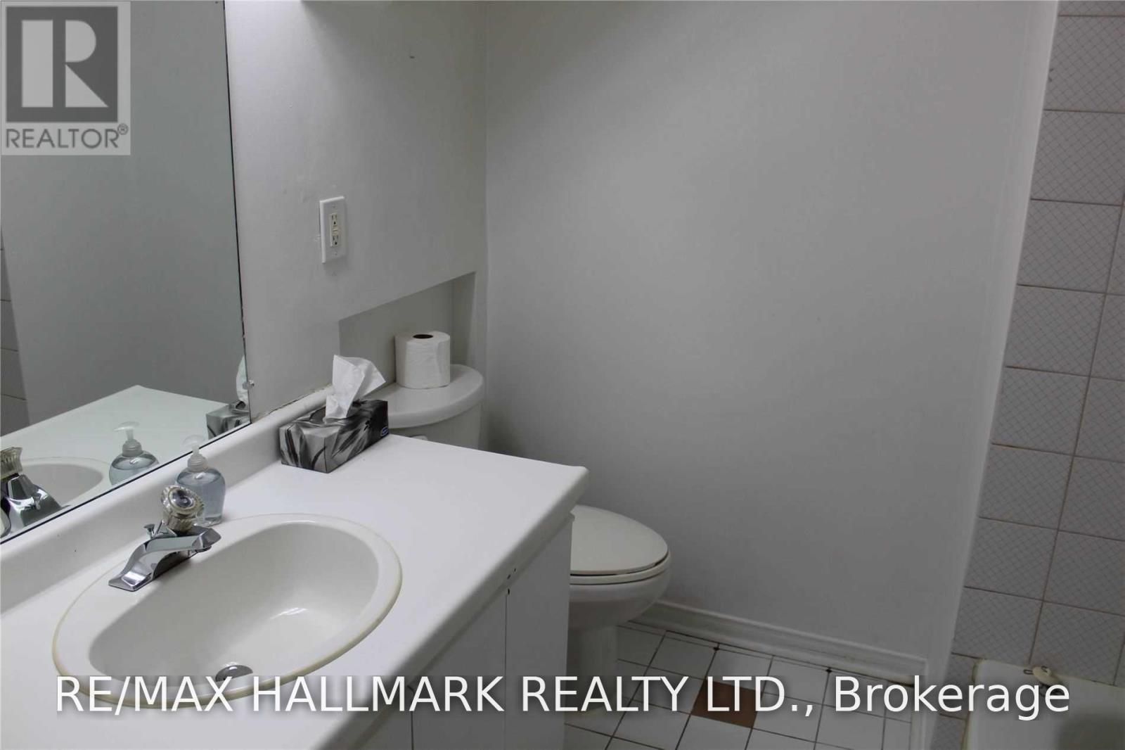 Bsmt - 48 Strathcona Avenue, Toronto, Ontario  M4J 1G8 - Photo 12 - E13669940