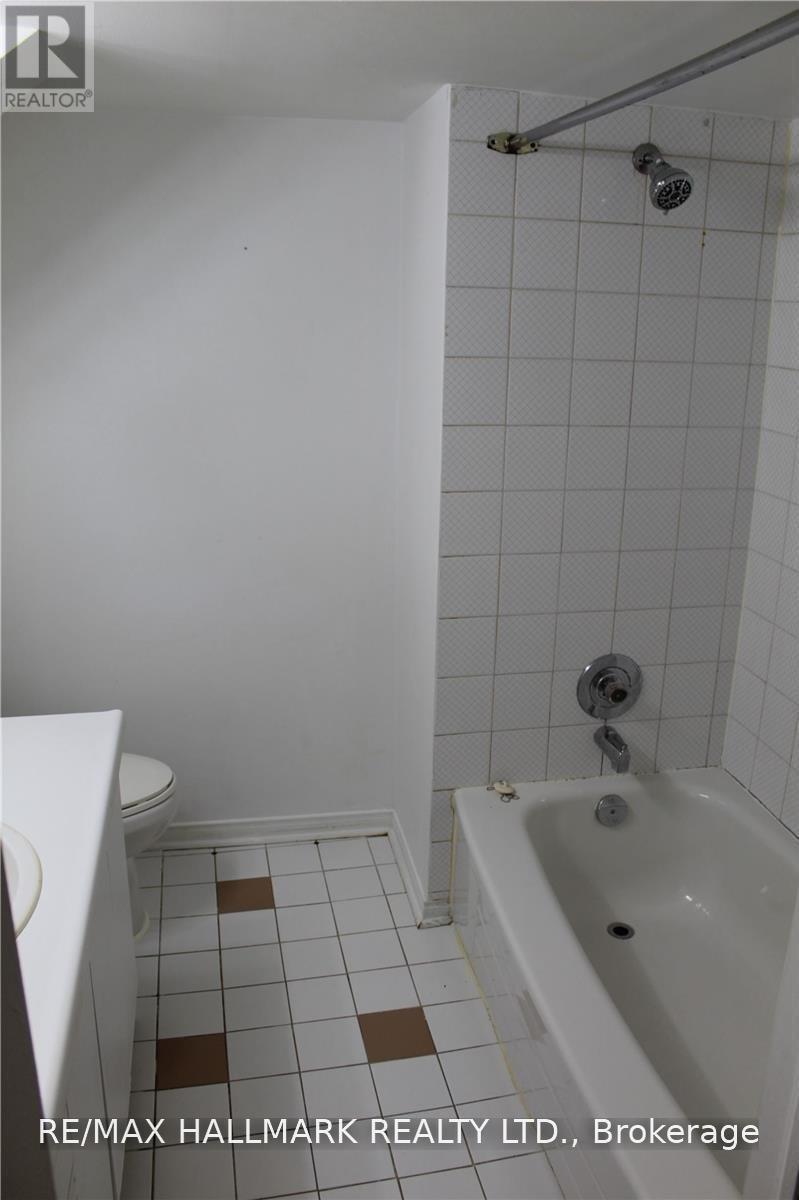 Bsmt - 48 Strathcona Avenue, Toronto, Ontario  M4J 1G8 - Photo 13 - E13669940