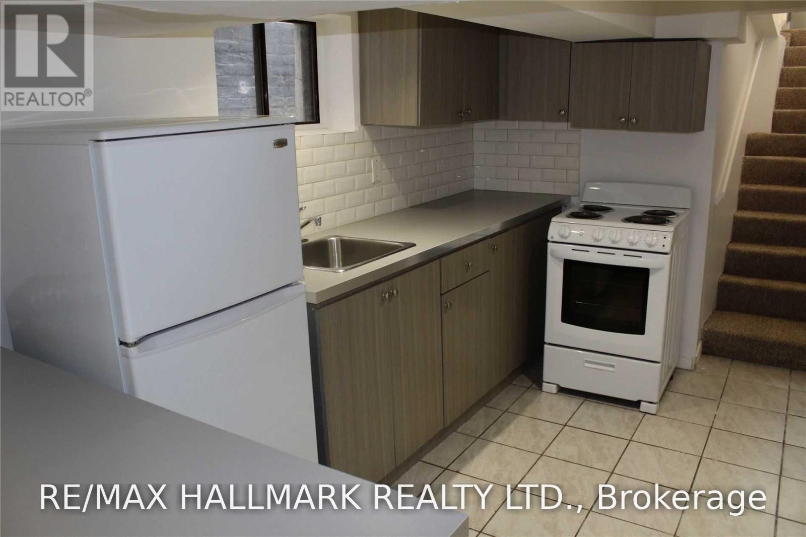 Bsmt - 48 Strathcona Avenue, Toronto, Ontario  M4J 1G8 - Photo 3 - E13669940