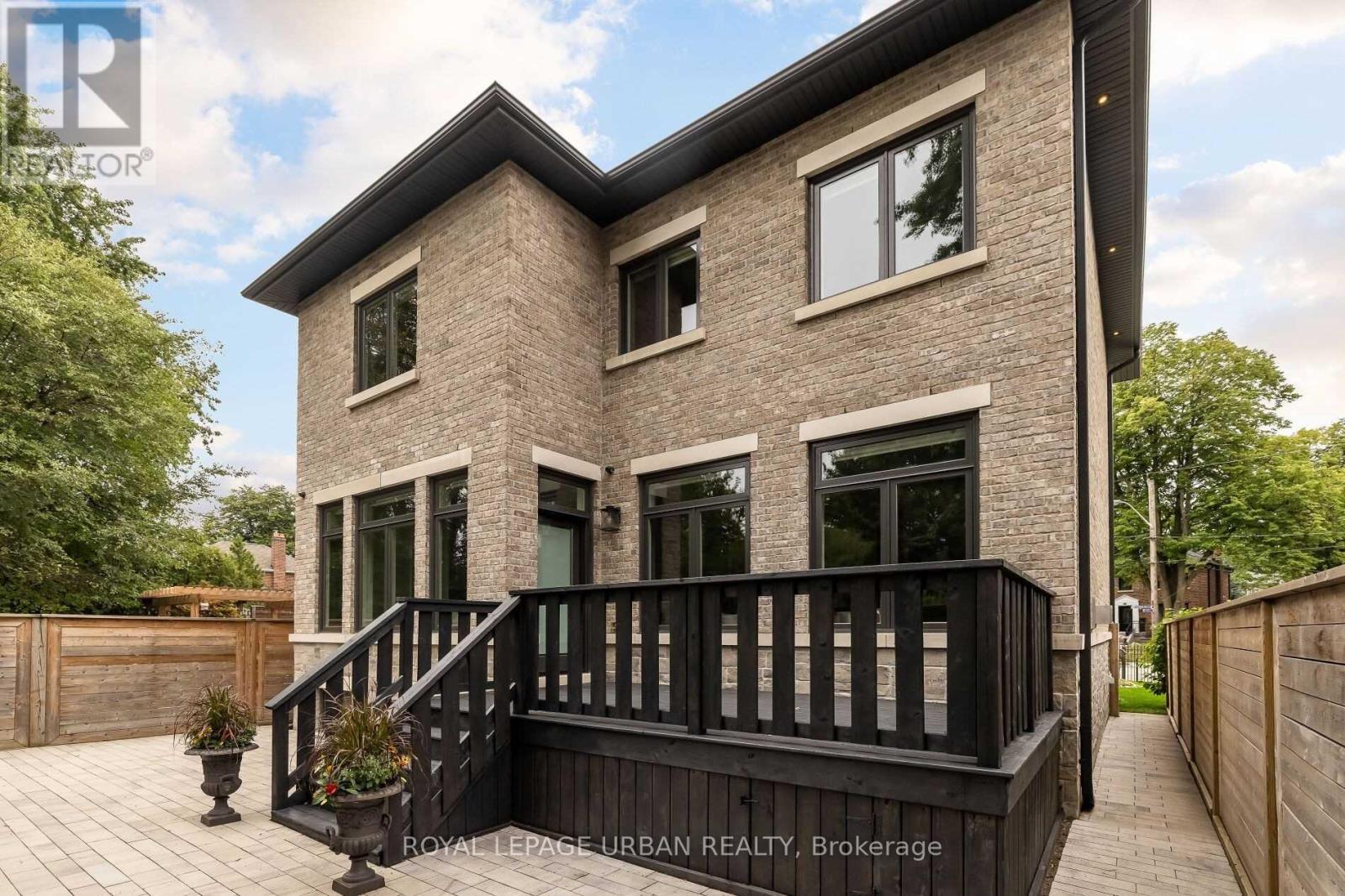 70 Parkview Hill Crescent, Toronto, Ontario  M4B 1R4 - Photo 18 - E13669968