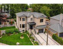70 PARKVIEW HILL CRESCENT, Toronto, Ontario