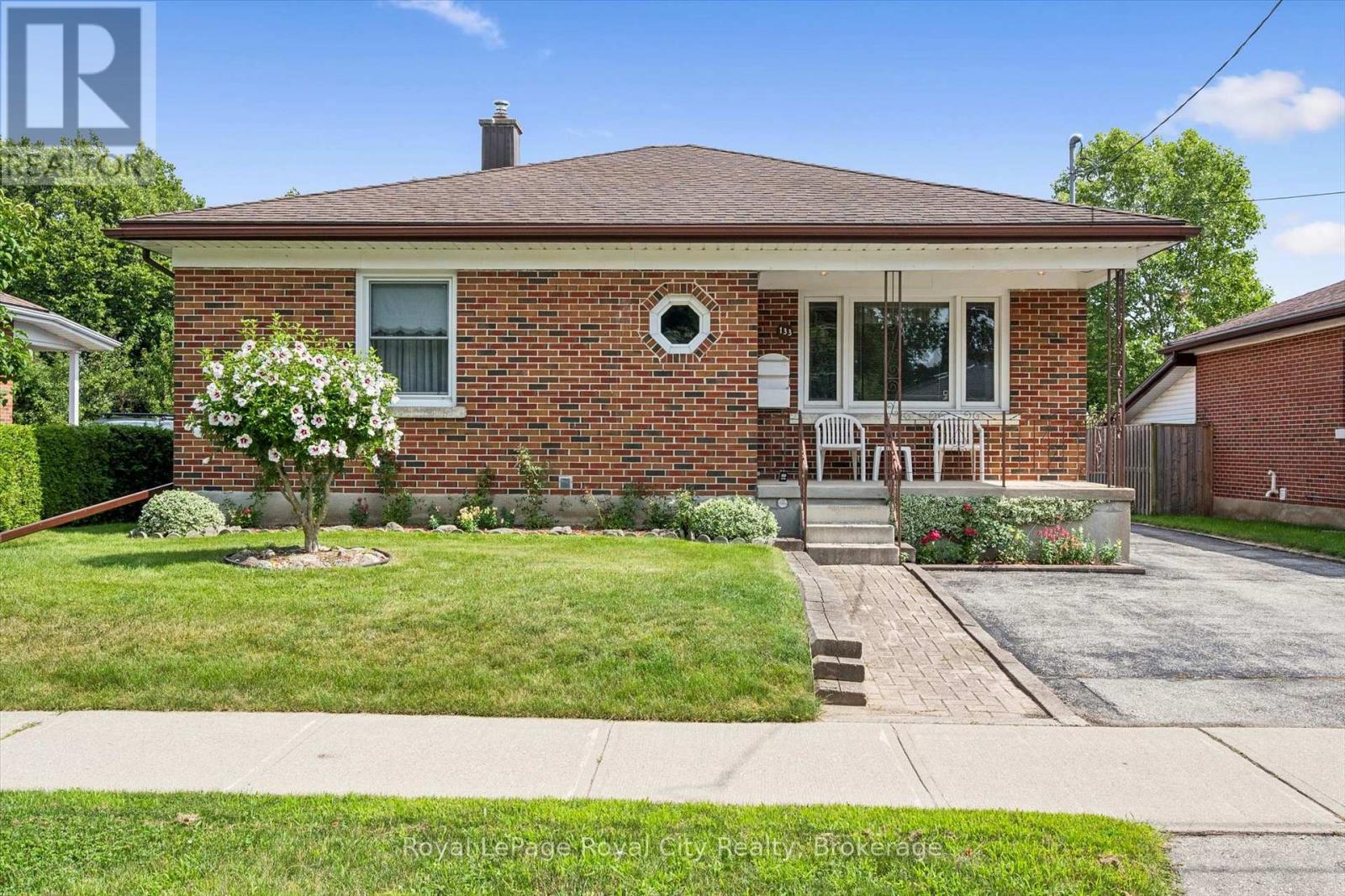 133 Emma Street, Guelph, Ontario  N1E 1V2 - Photo 2 - X13669912