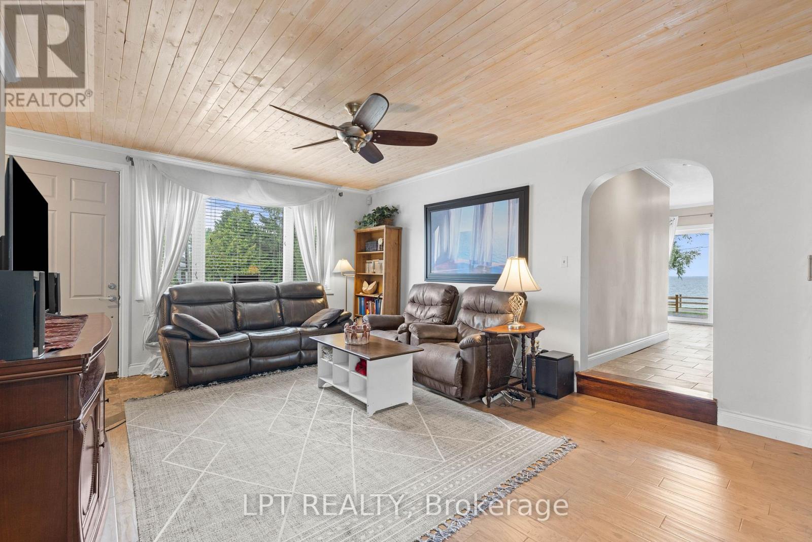 427 Lake Drive E, Georgina, Ontario  L0E 1S0 - Photo 11 - N13669858