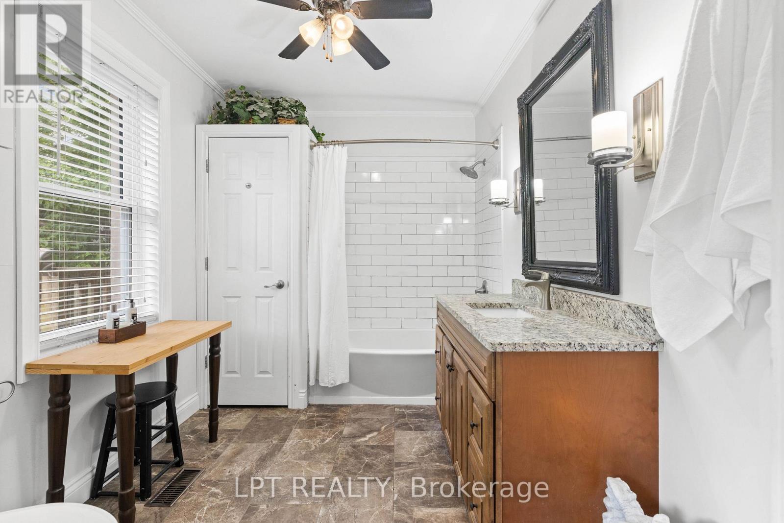 427 Lake Drive E, Georgina, Ontario  L0E 1S0 - Photo 27 - N13669858