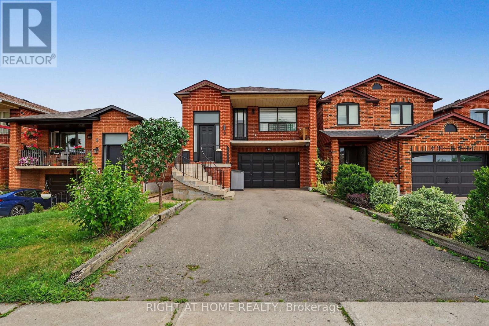 9 Twinberry Crescent, Vaughan, Ontario  L4L 3X5 - Photo 1 - N13669906
