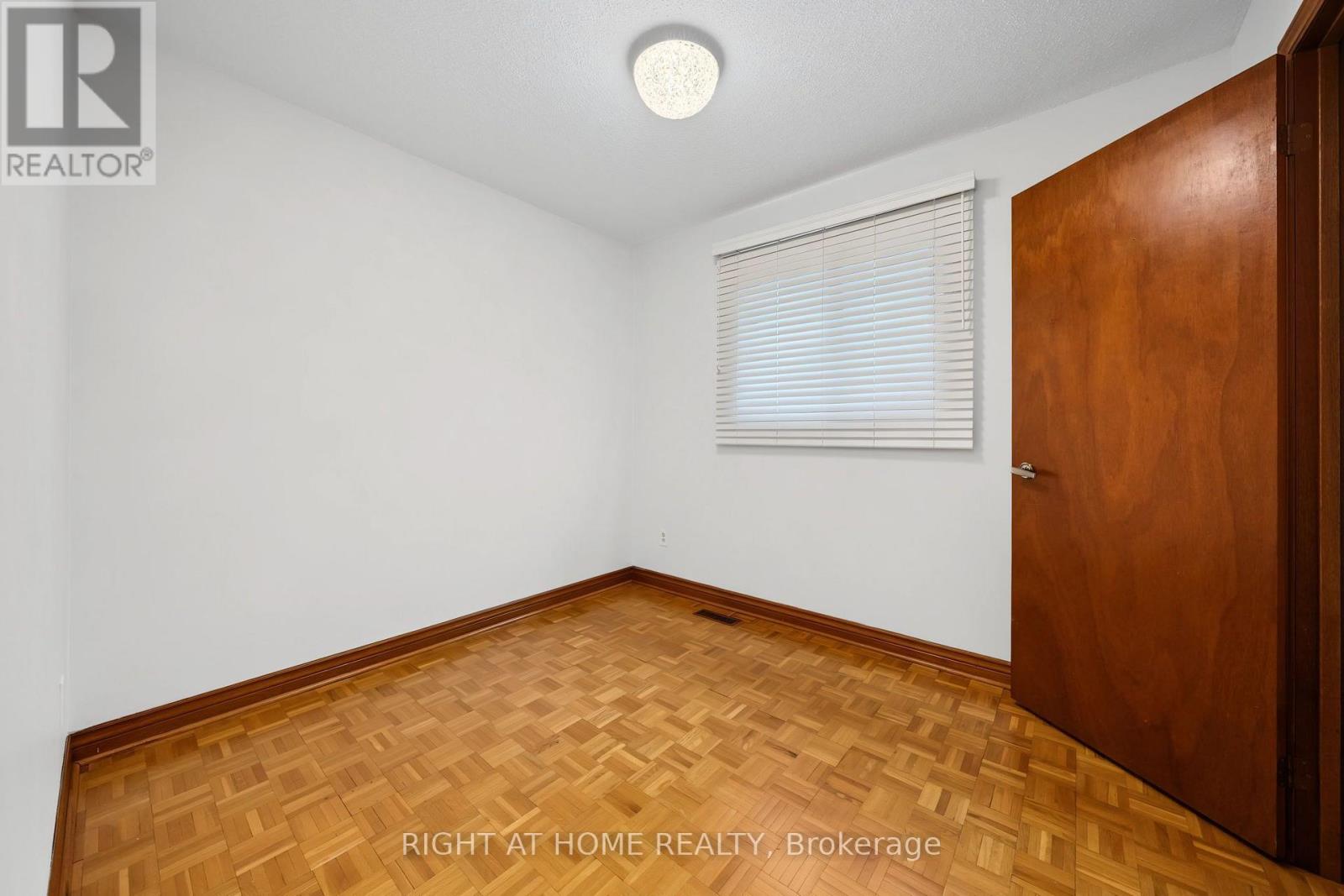 9 Twinberry Crescent, Vaughan, Ontario  L4L 3X5 - Photo 14 - N13669906