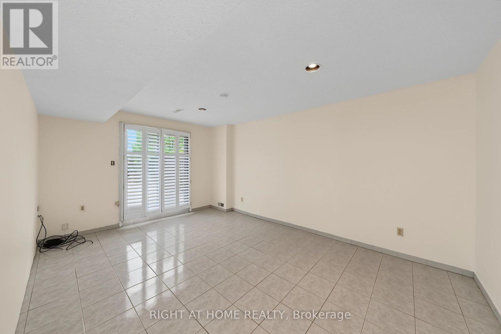9 Twinberry Crescent, Vaughan, Ontario  L4L 3X5 - Photo 23 - N13669906