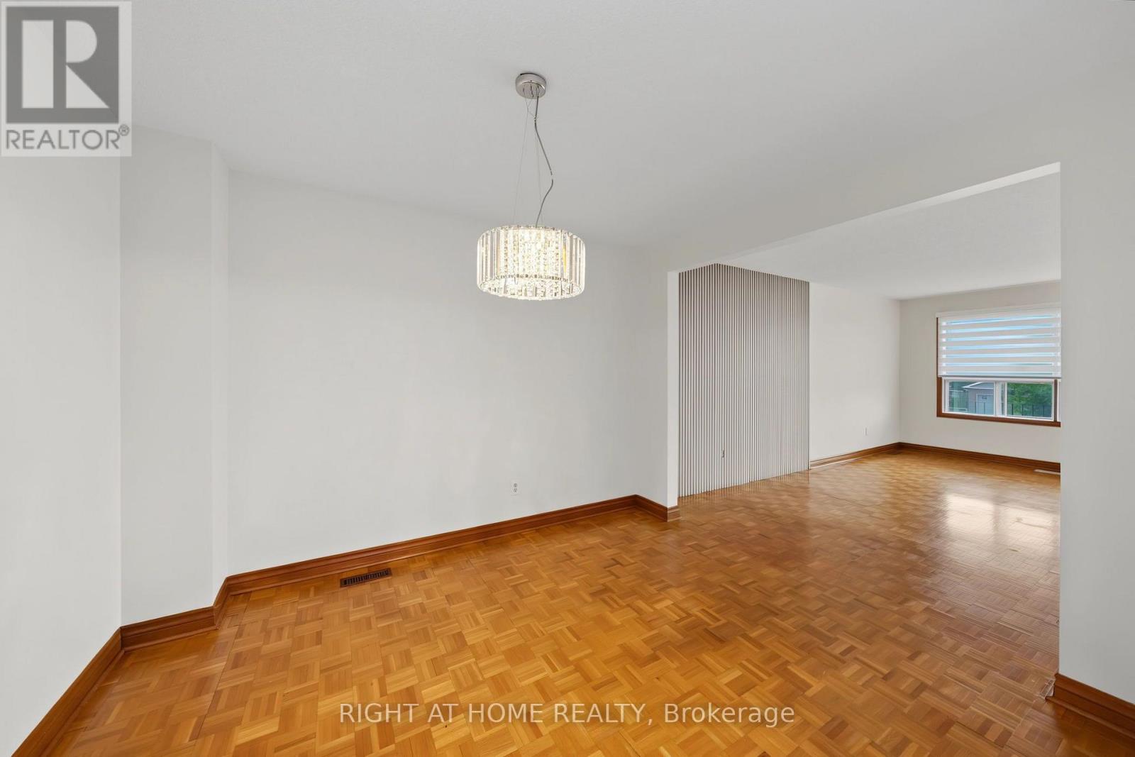 9 Twinberry Crescent, Vaughan, Ontario  L4L 3X5 - Photo 8 - N13669906
