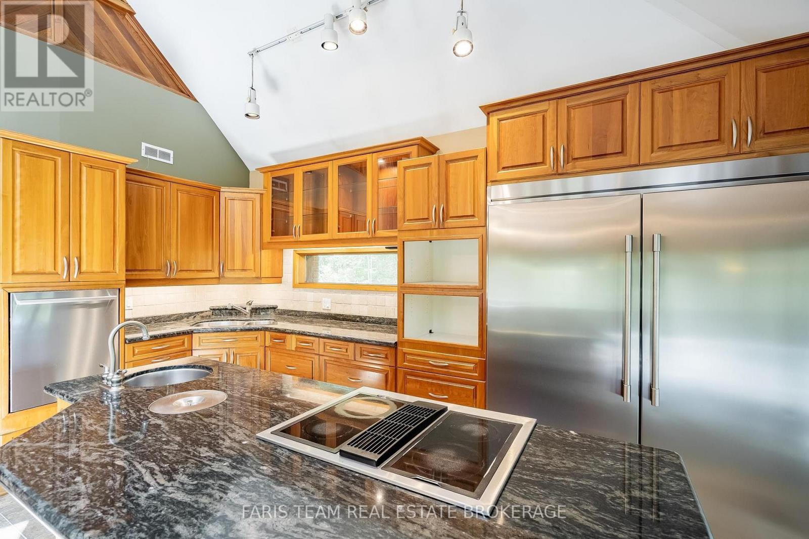 15 Scottdale Drive, Oro-Medonte, Ontario L0L 1T0 - Photo 7 - S13669914