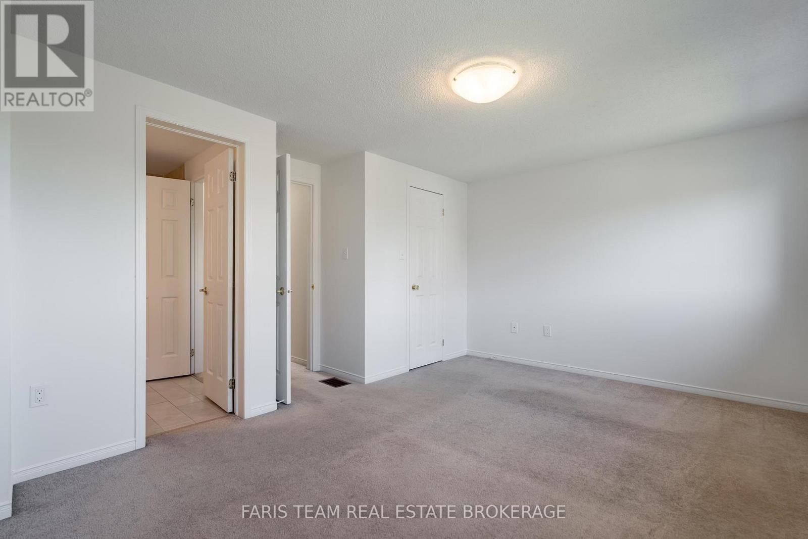 6 Raymond Crescent, Barrie, Ontario  L4N 0V4 - Photo 12 - S13669946