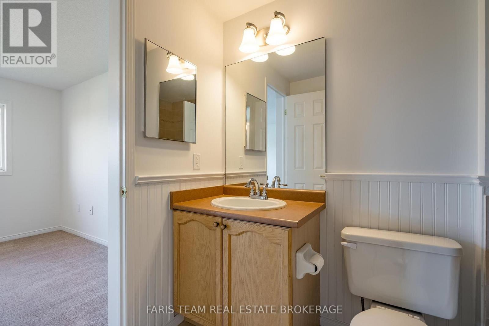 6 Raymond Crescent, Barrie, Ontario  L4N 0V4 - Photo 16 - S13669946