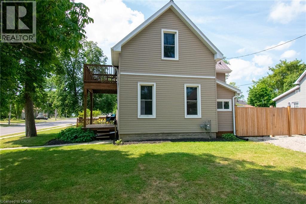 820 Cedar Street, Dunnville, Ontario  N1A 2K2 - Photo 49 - 40851440