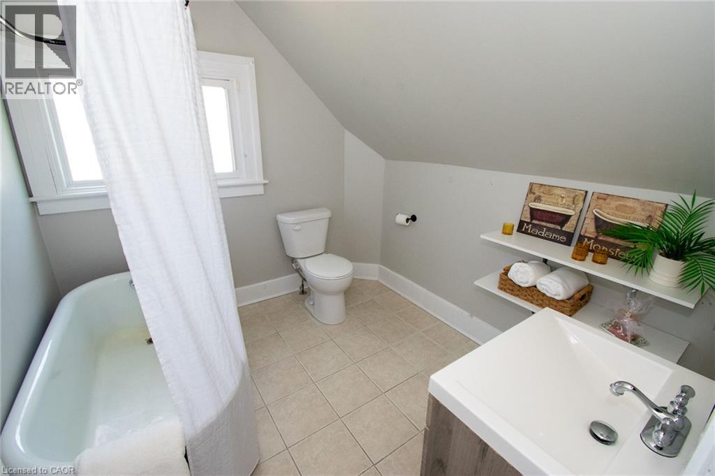 820 Cedar Street, Dunnville, Ontario  N1A 2K2 - Photo 28 - 40851440