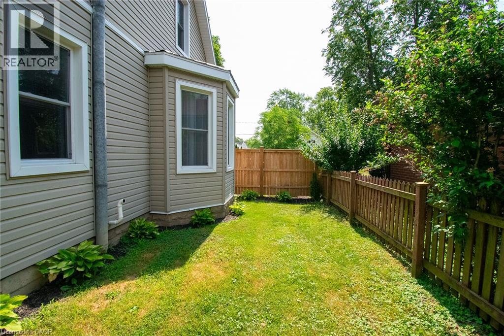 820 Cedar Street, Dunnville, Ontario  N1A 2K2 - Photo 47 - 40851440